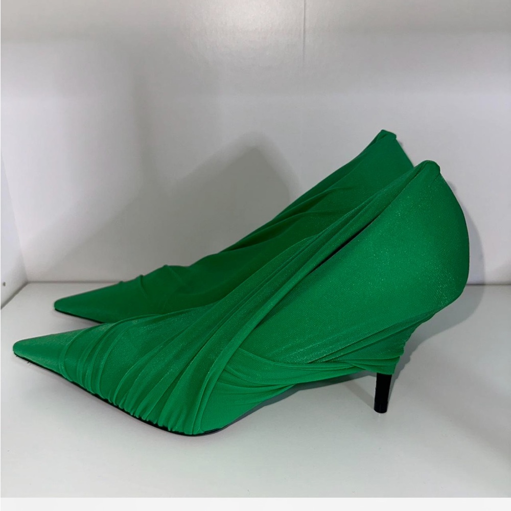 Balenciaga green cloth pumps